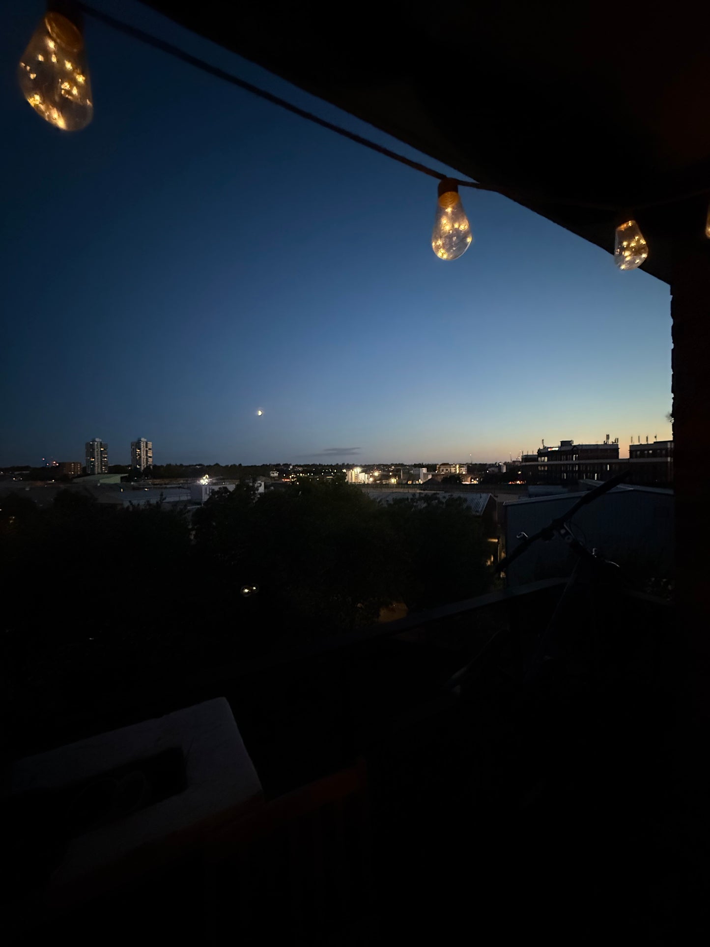 Manila x London - Cropped Boxy Fit T-Shirt - Charcoal Black