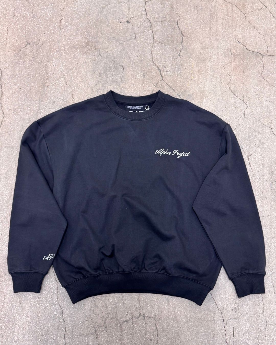 Manila x London - Boxy Fit Sweatshirt - Black